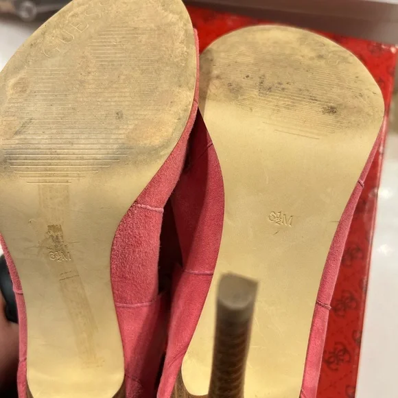 Guess women’s pink shoes size 6.5 - Picture 5 of 8